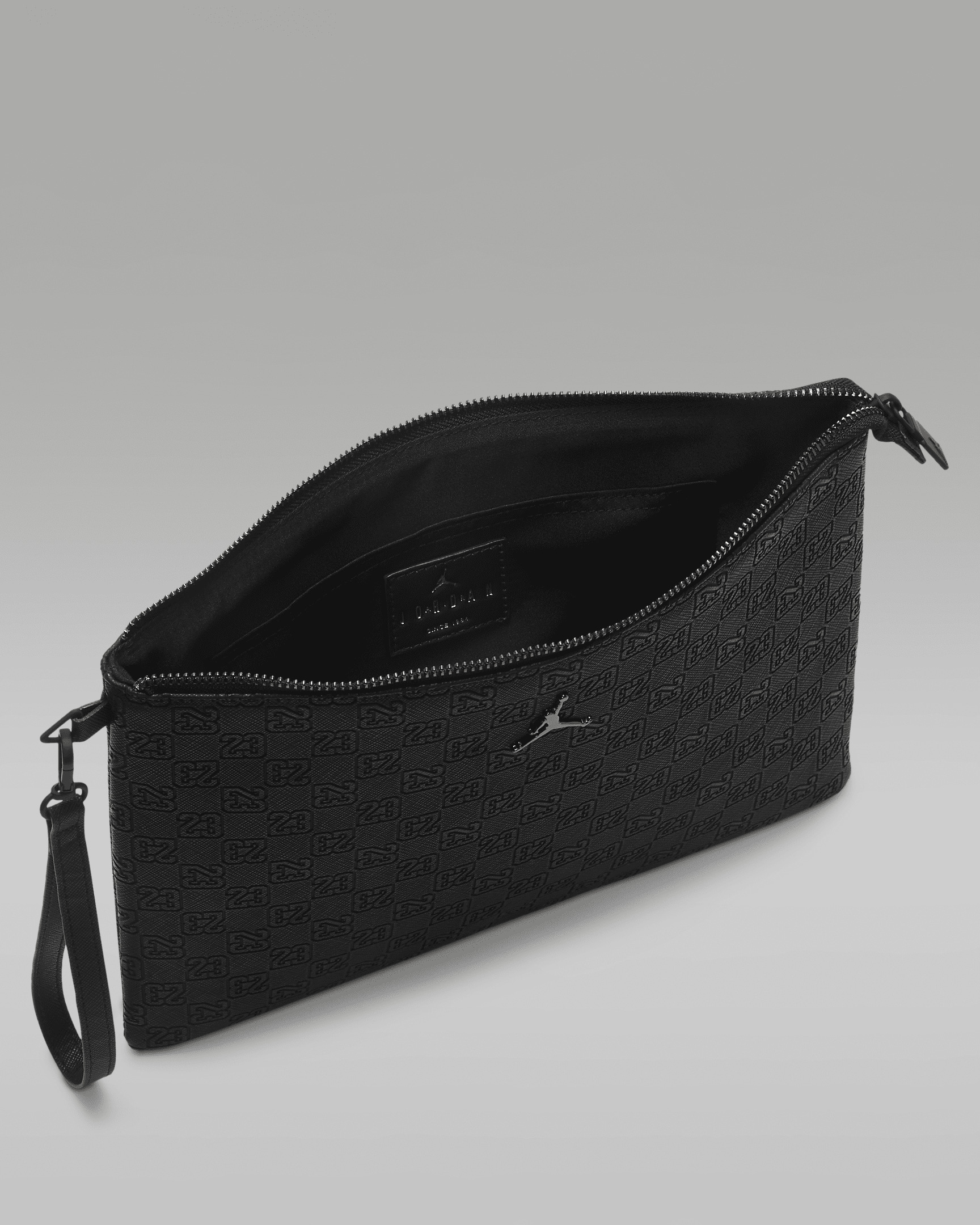 Jordan Monogram Pouch (0.69L) - 4