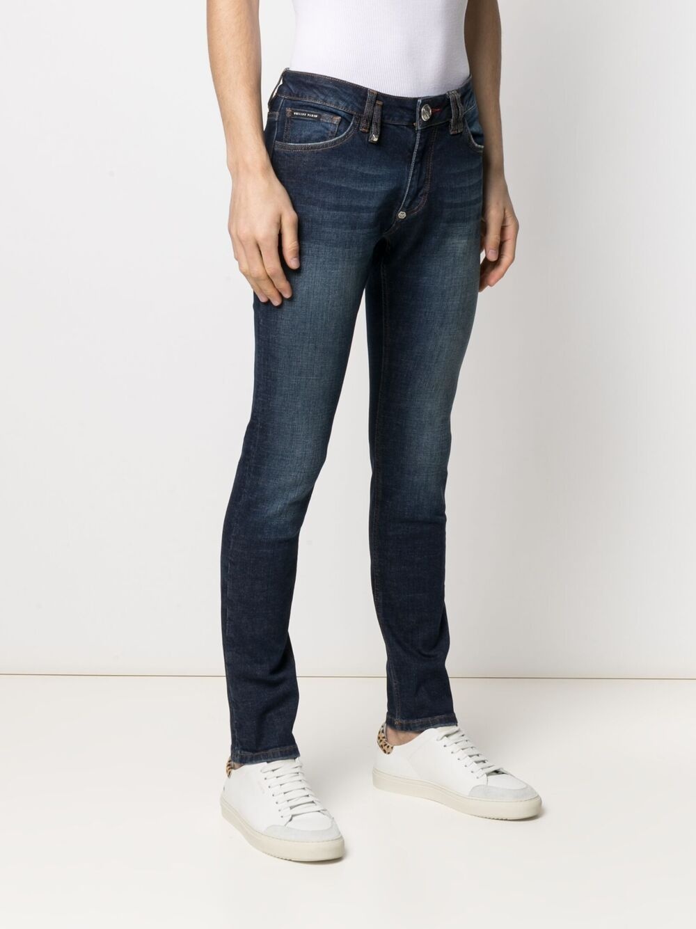 slim-cut stonewashed jeans - 3