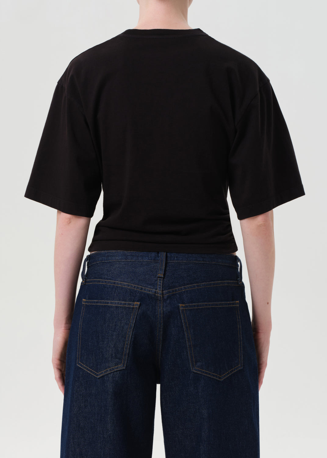 SHARI TEE IN BLACK - 3