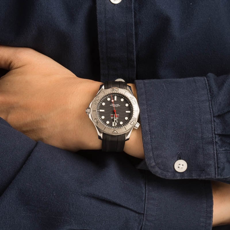 PreOwned Omega Seamaster Diver 300M Nekton Edition - 4