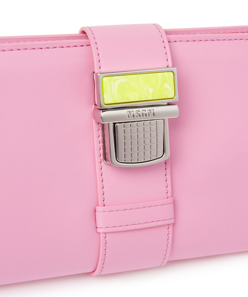 Baguette bag with "CLIC" closure 4