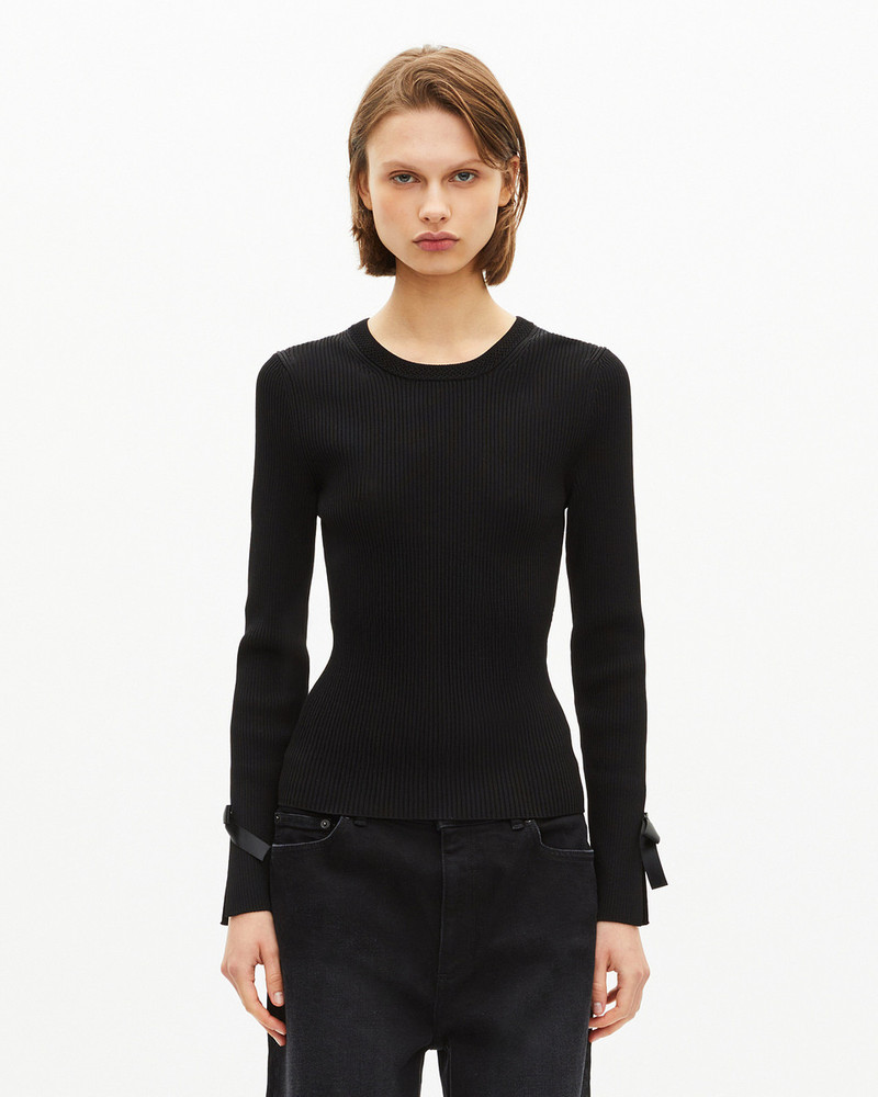 SWEATER WITH BLACK RIBBONS 3