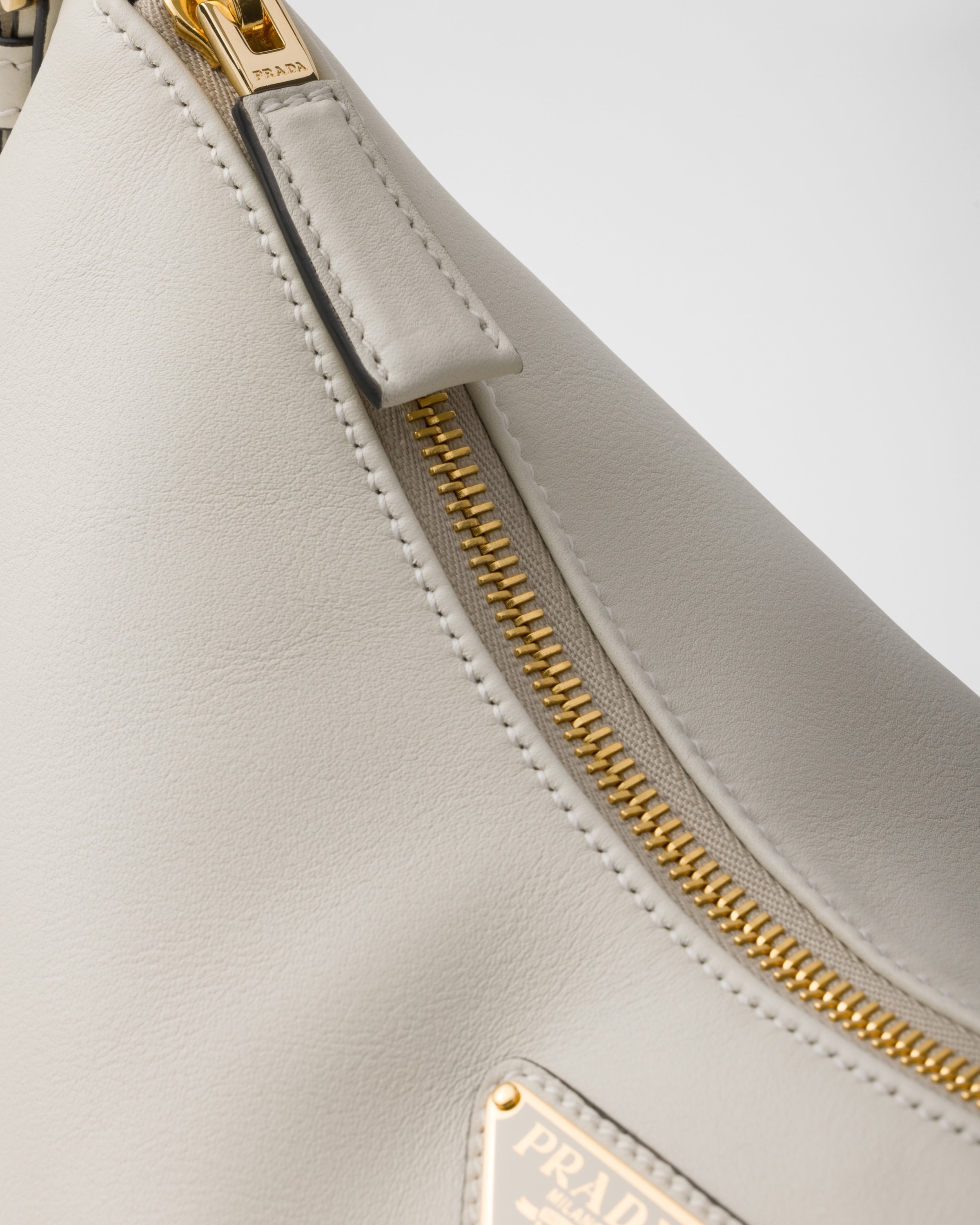 Prada Aimèe large leather shoulder bag - 6