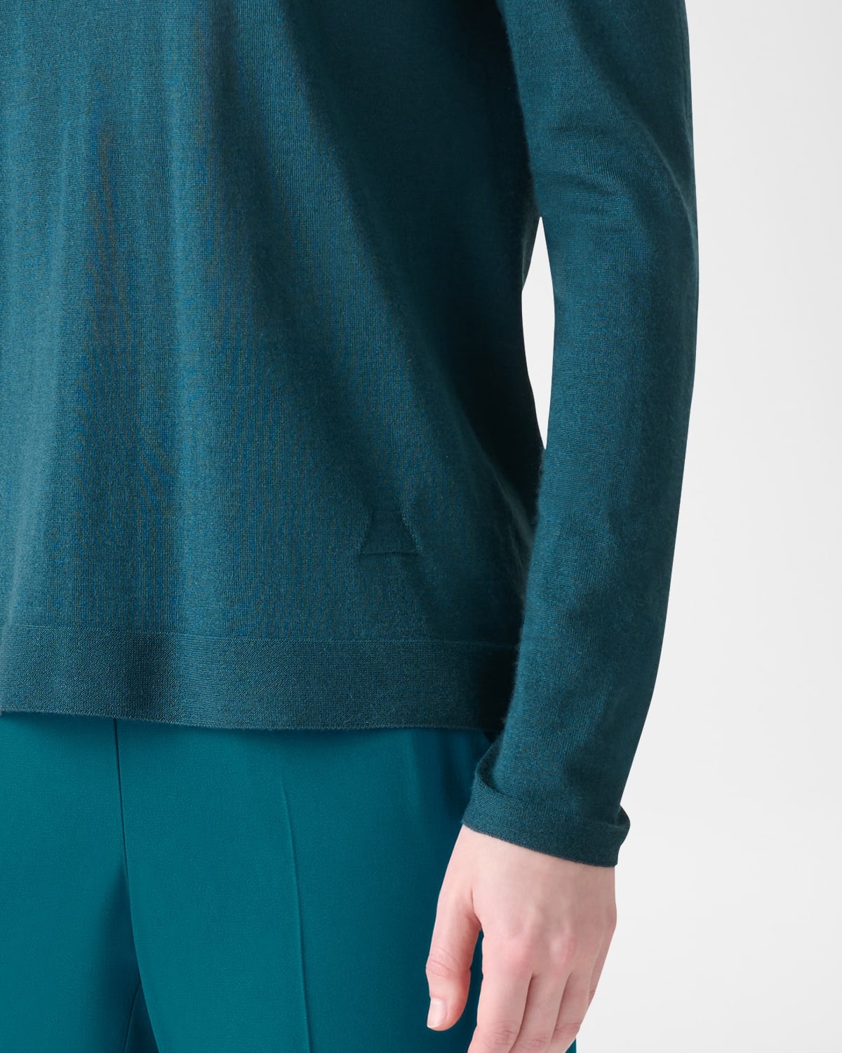 Cashmere-Silk Fine Gauge Seamless Knit Sweater - 5