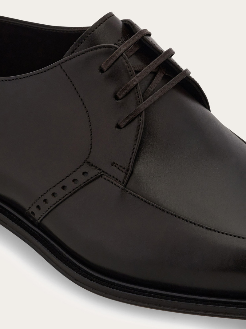 Derby shoe 6