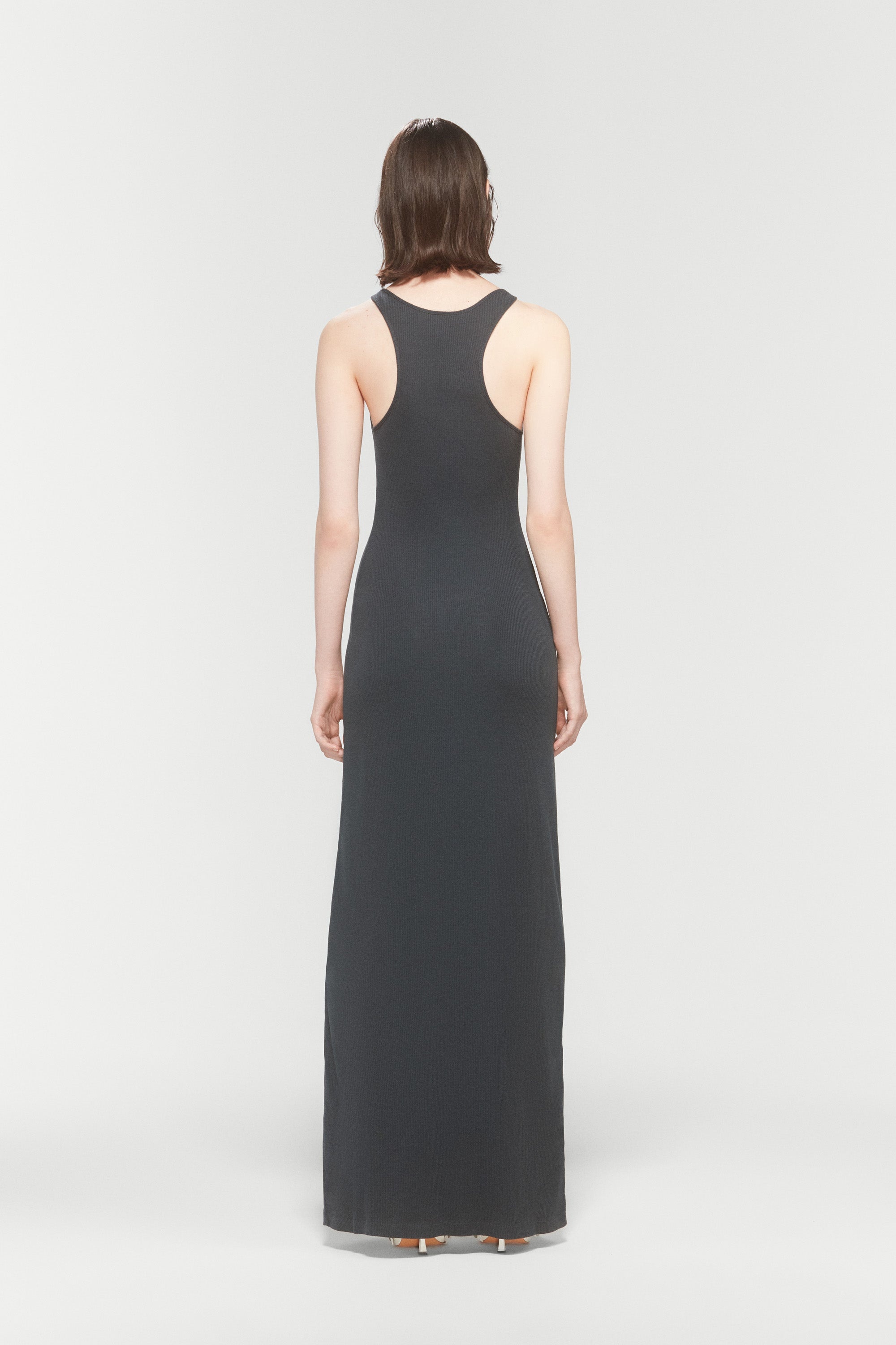 INVISIBLE STRAP DRESS - 4