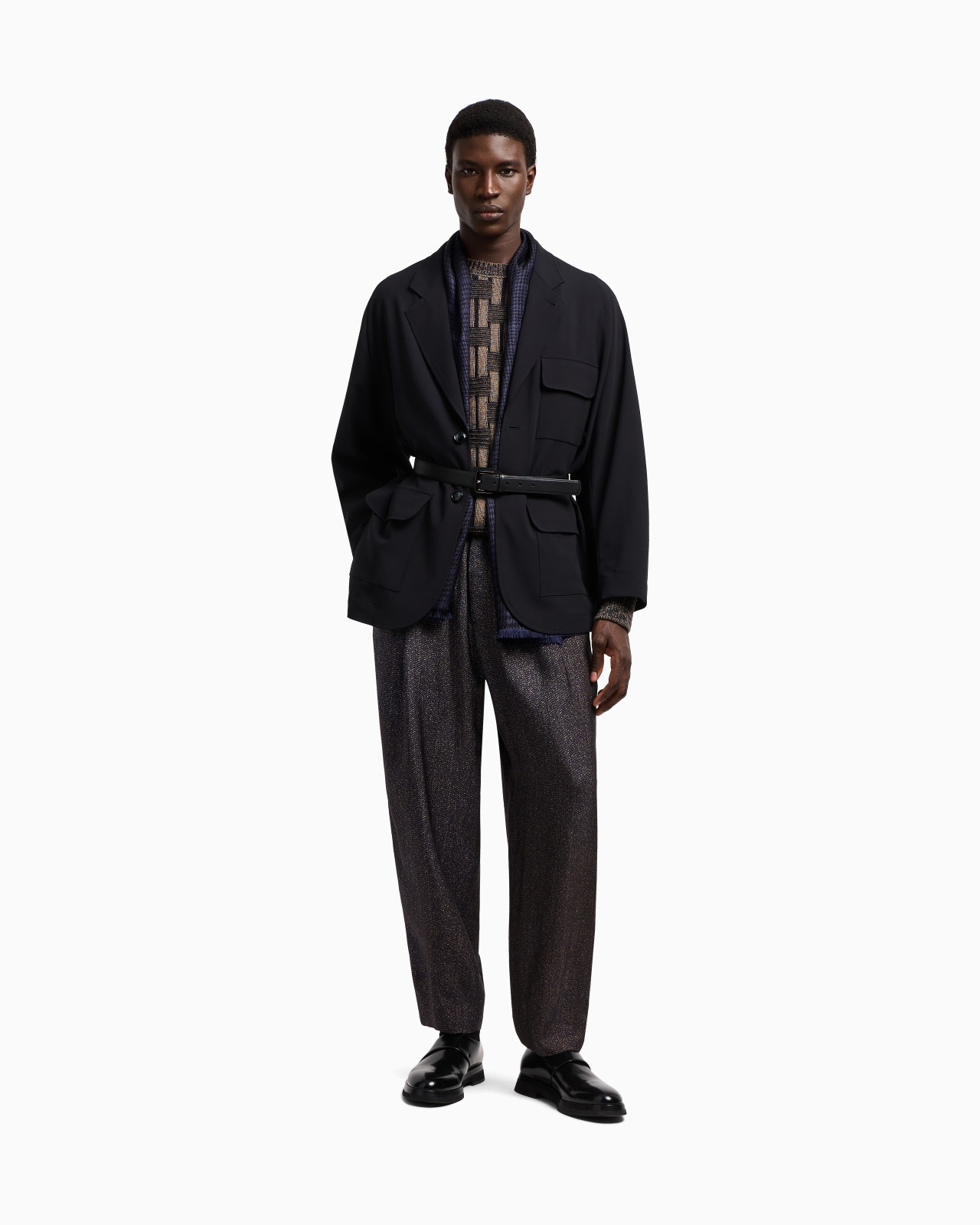 SINGLE-BREASTED JACKET IN PURE WOOL CRÊPE - 2