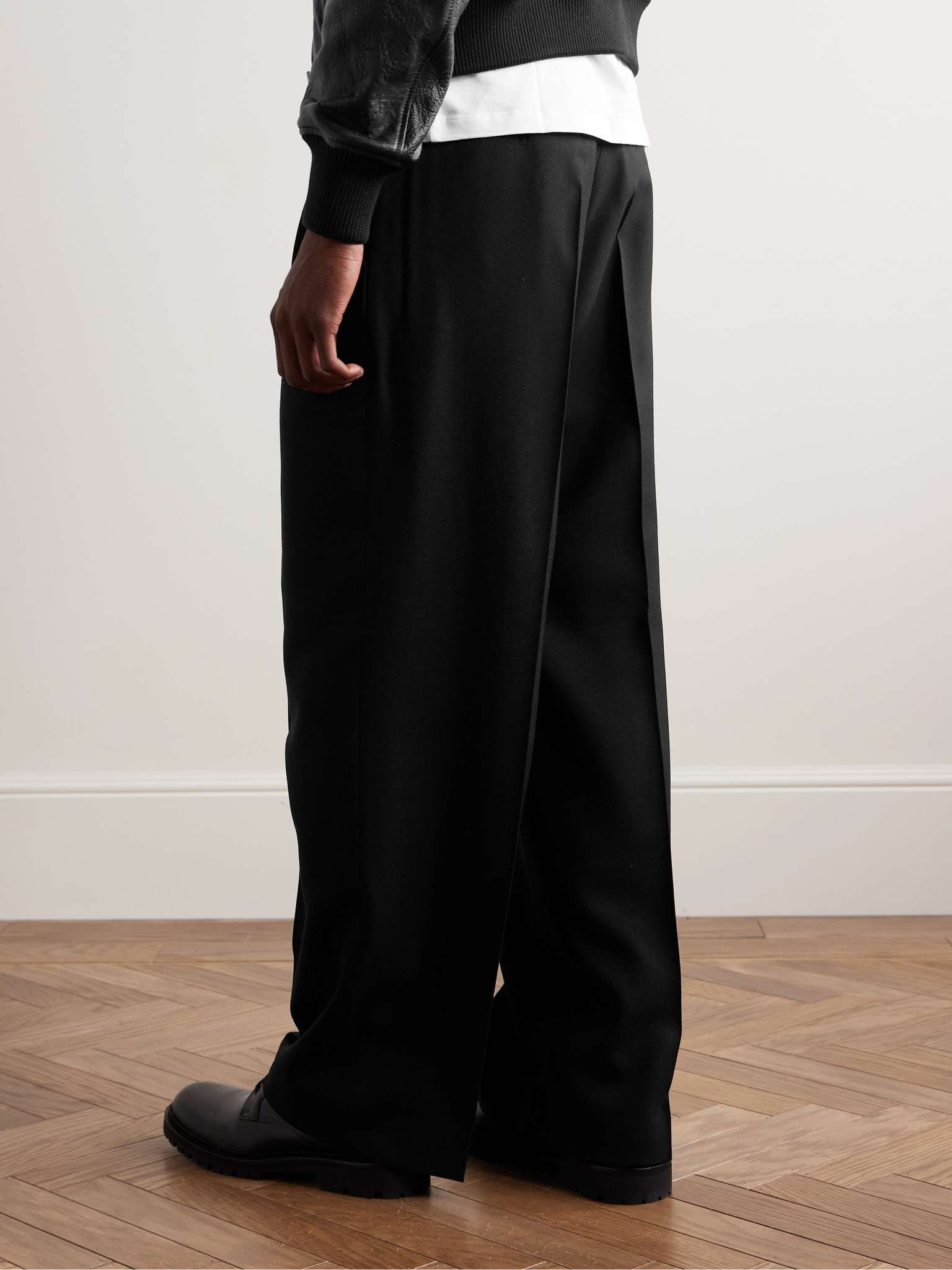 Wide-Leg Pleated Virgin Wool-Gabardine Trousers - 4