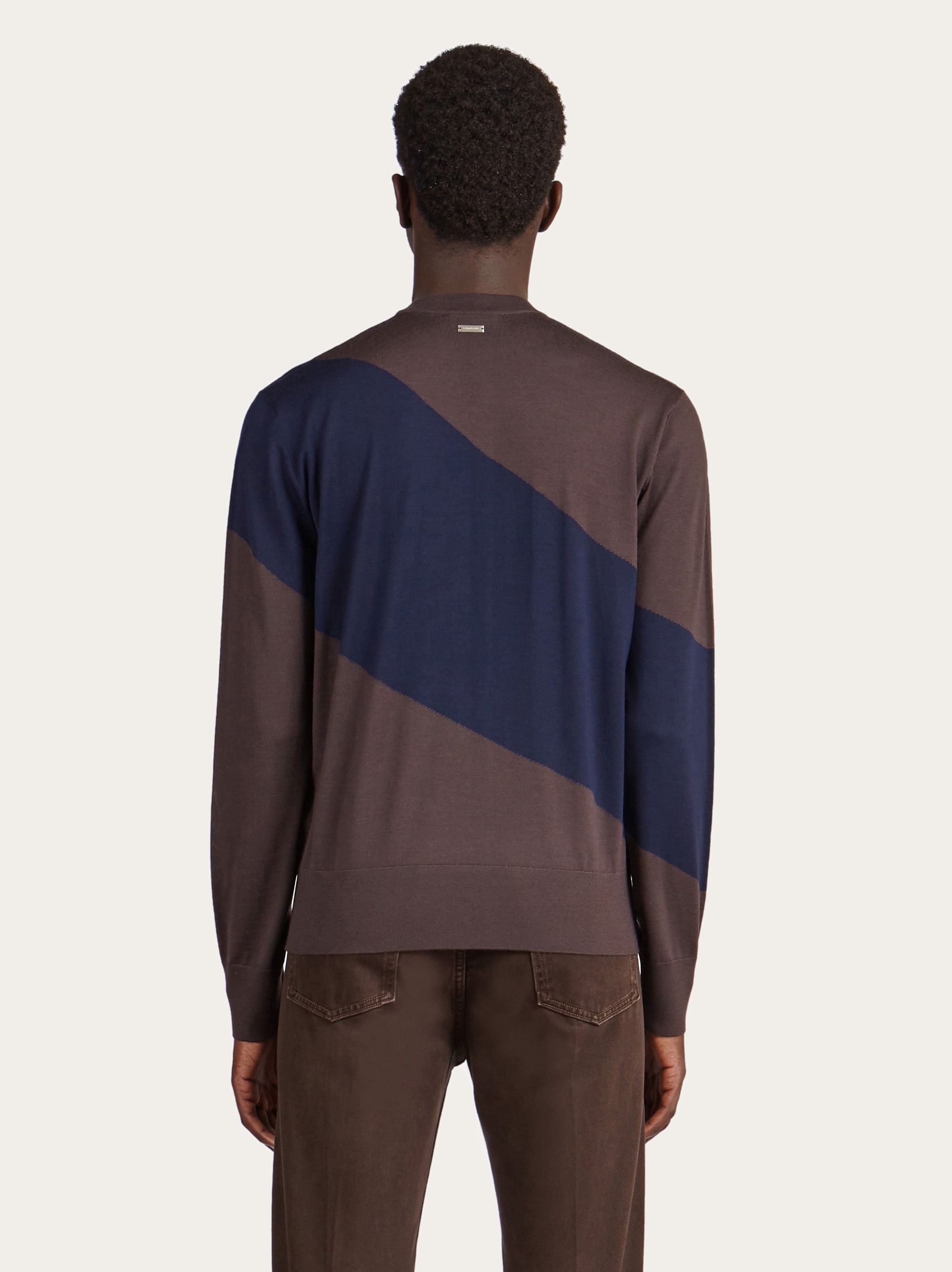 Crew neck dual tone sweater - 3