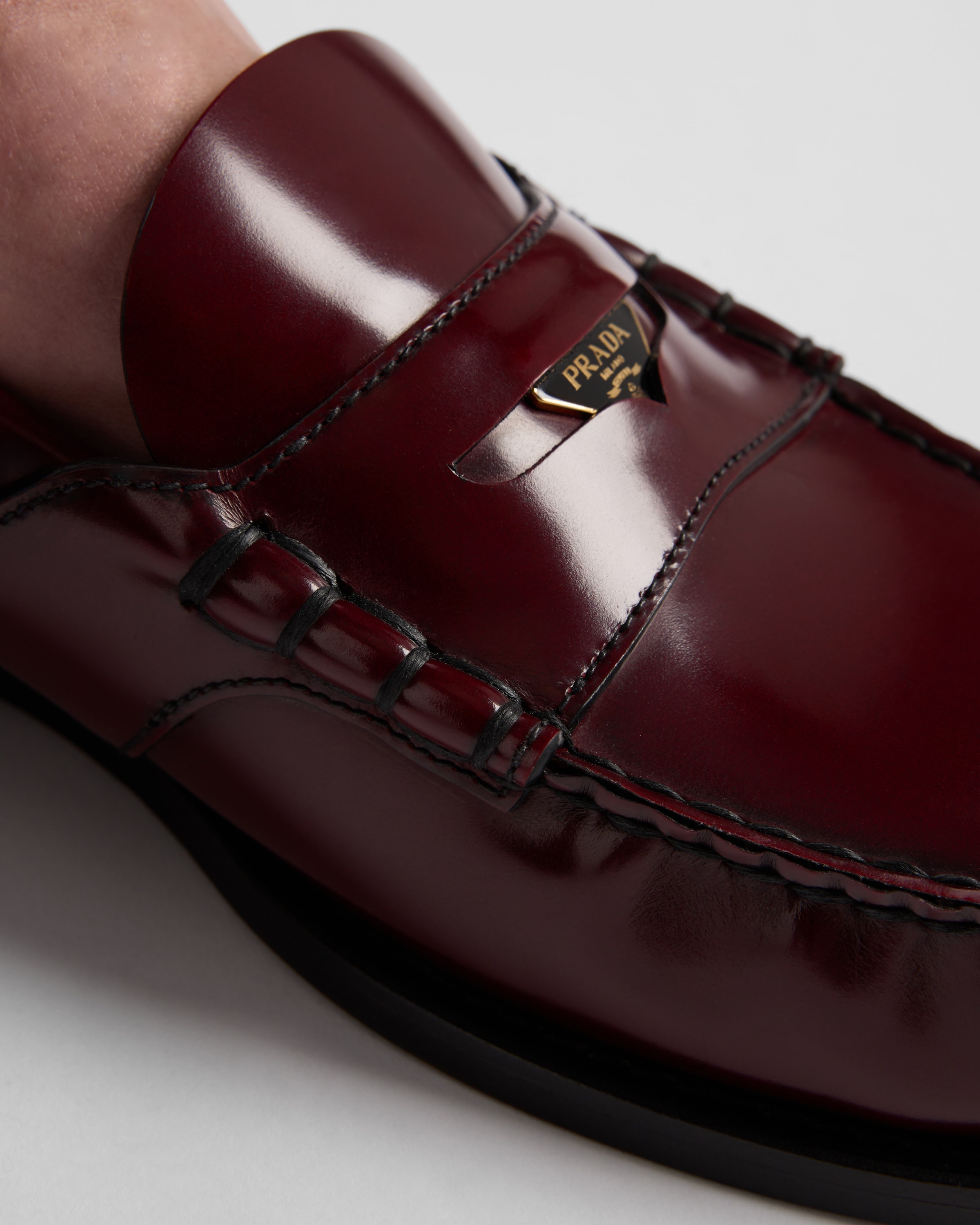 Brushed leather loafers - 7