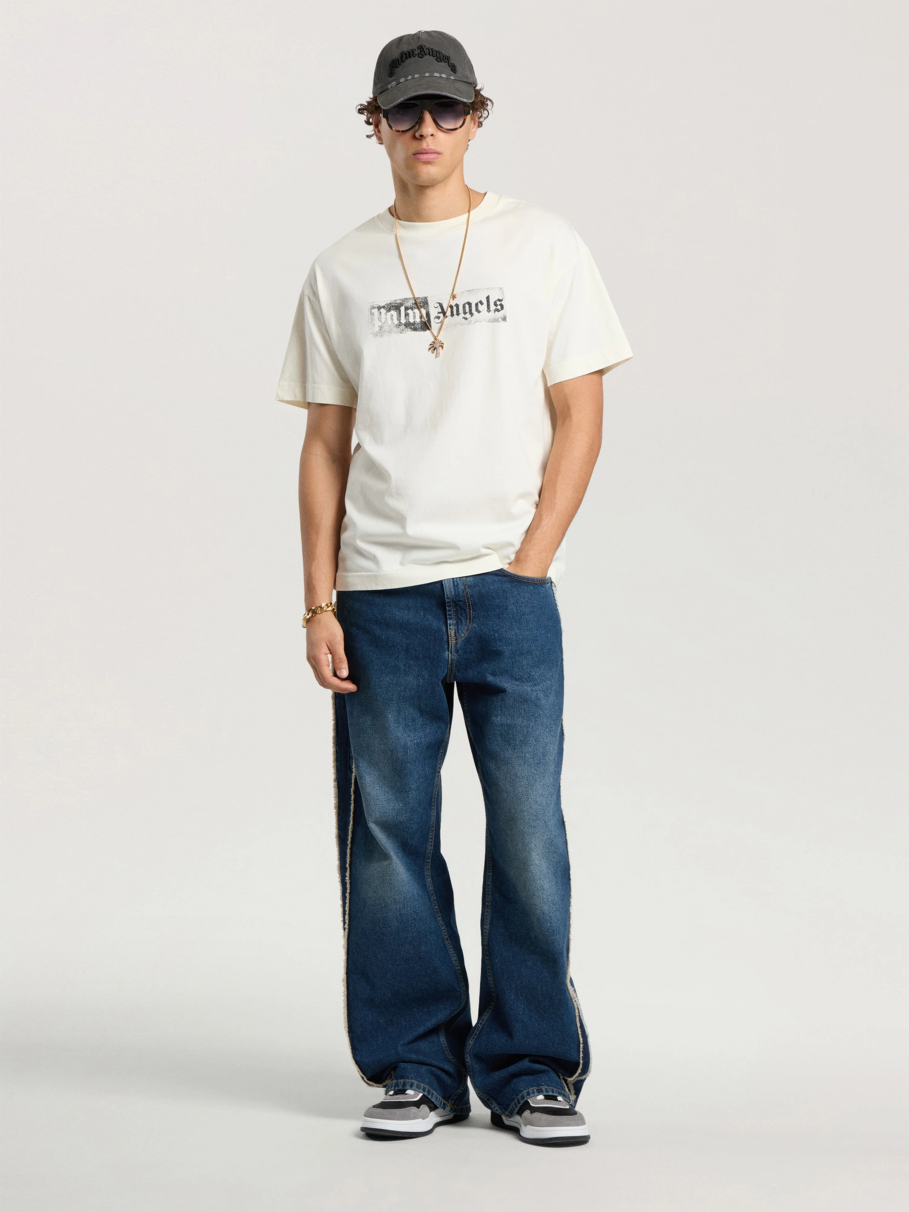 Stamp Logo Regular T-Shirt - 1