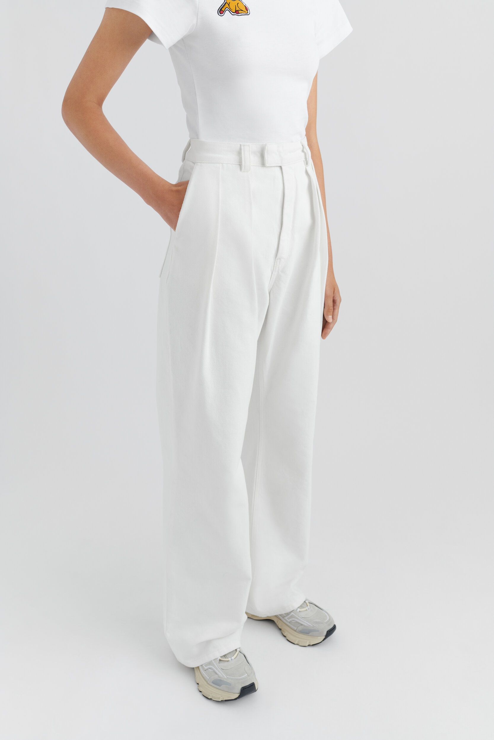 Axel Arigato Maze Pleated Wide-leg Denim Trousers in White