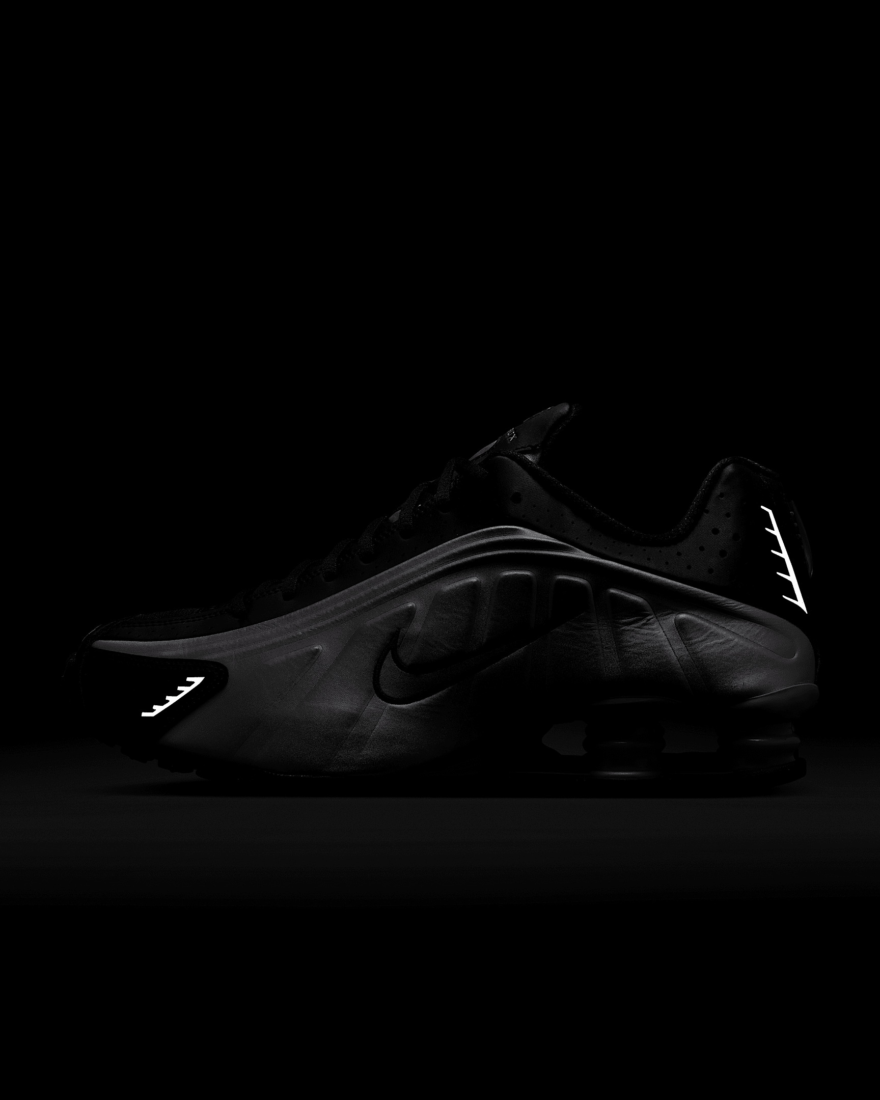 Nike Shox R4 Men's Shoes - 11