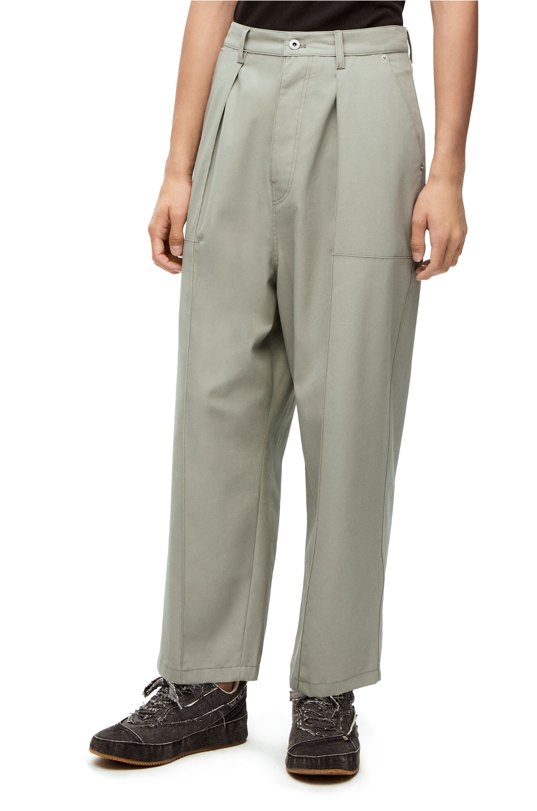 Low crotch trousers in cotton - 3