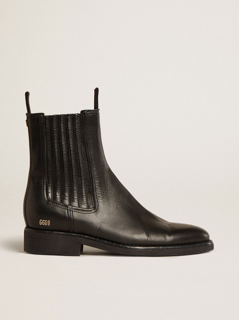 Women’s Chelsea boots in black leather 1