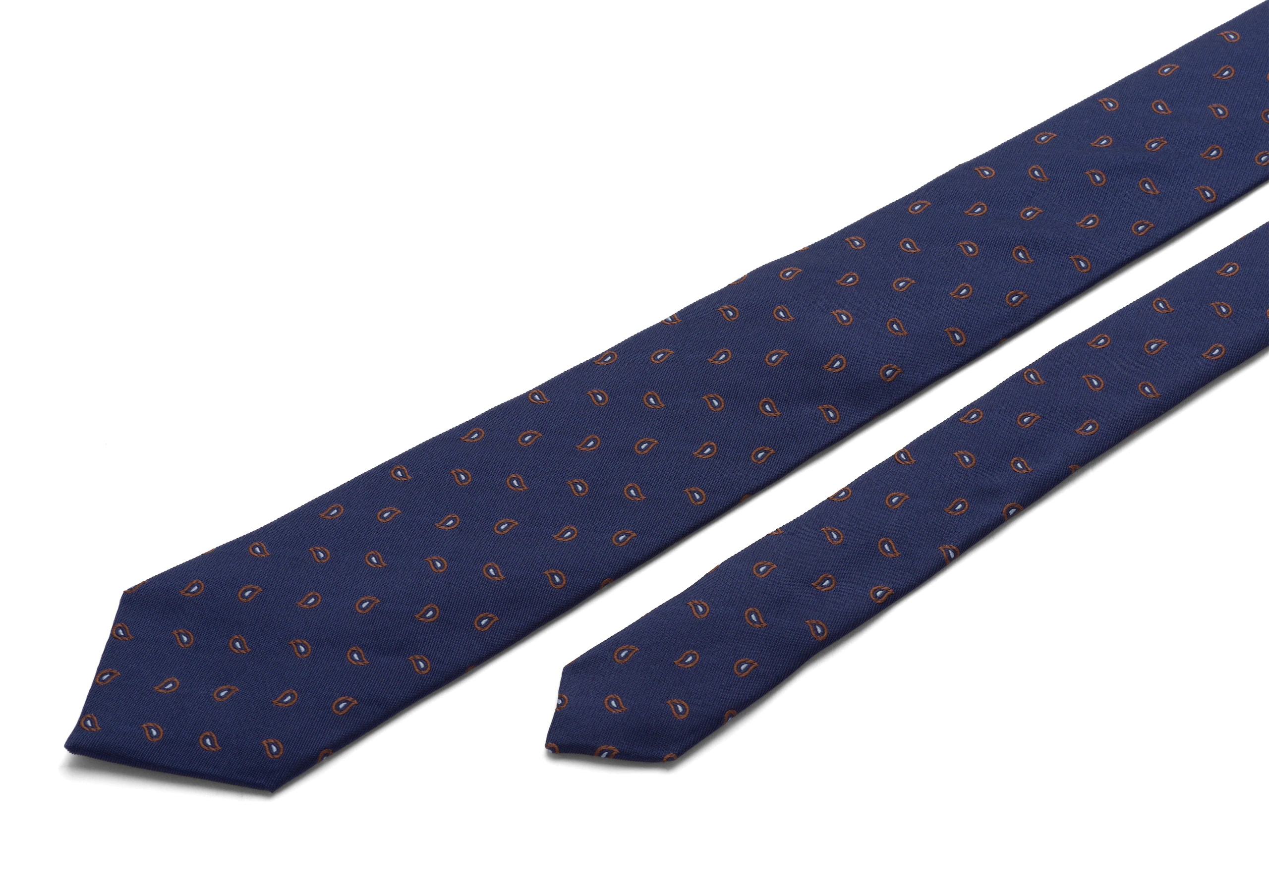 Paisley
Paisley Tie Brown - 2