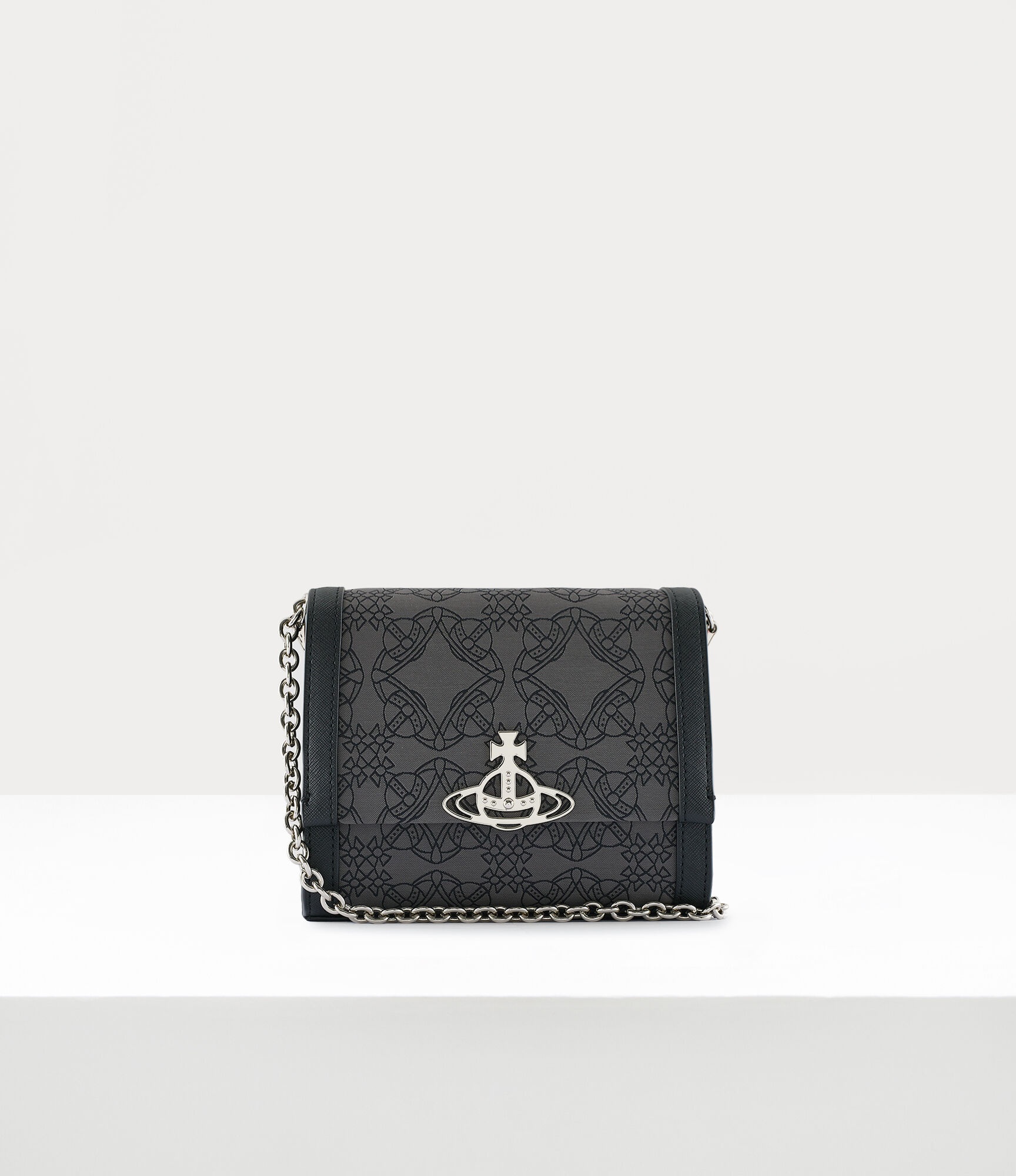 新作★vivienne westwood★LUCY Orborama ショルダーバッグ (S) Vivienne Westwood LUCY SMALL CROSSBODY BAG | REVERSIBLE