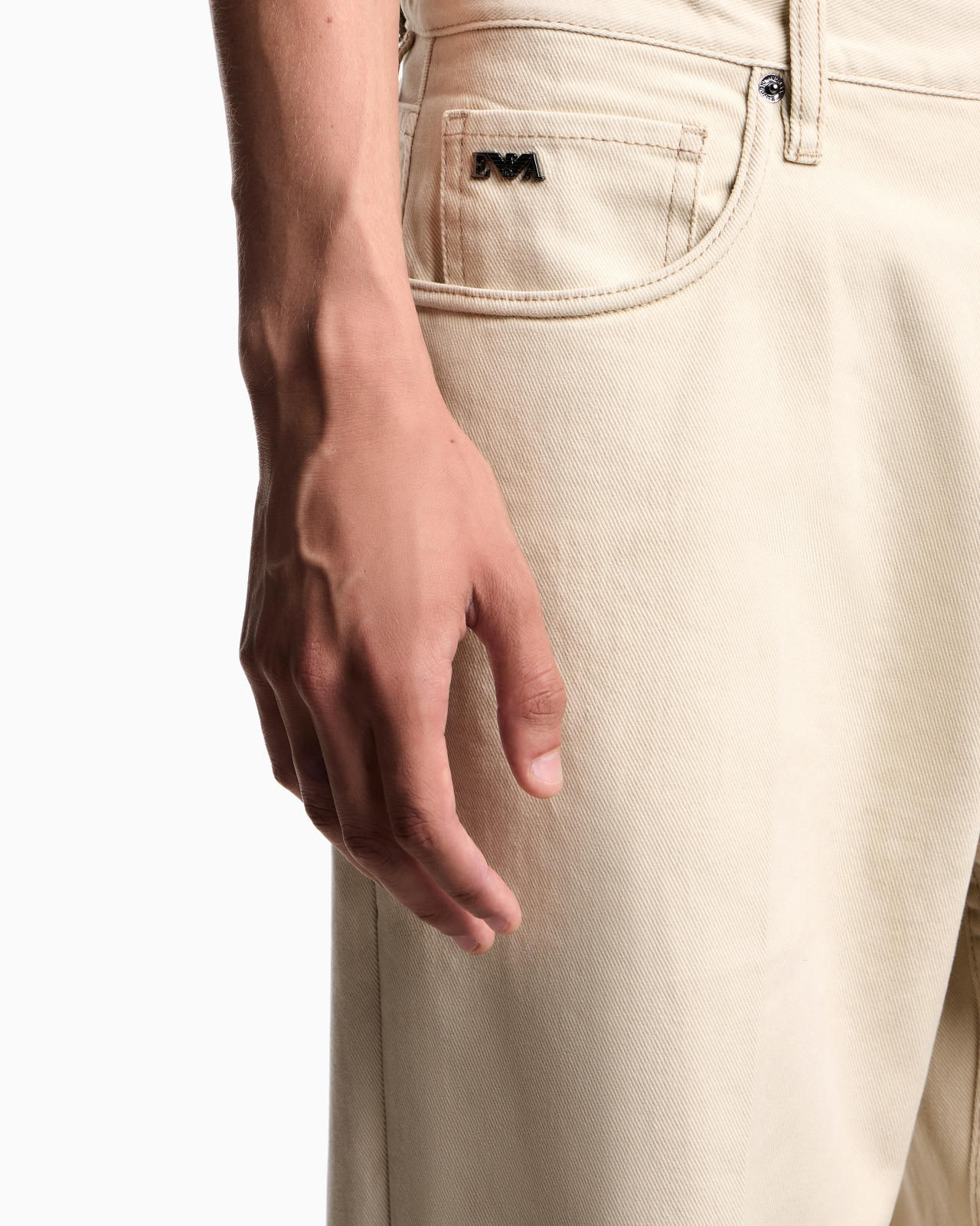 J73 LOOSE-FIT JEANS IN COTTON BULL - 5
