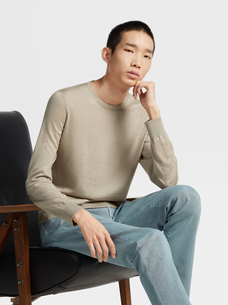 LIGHT TAUPE CASHSETA CREWNECK 5