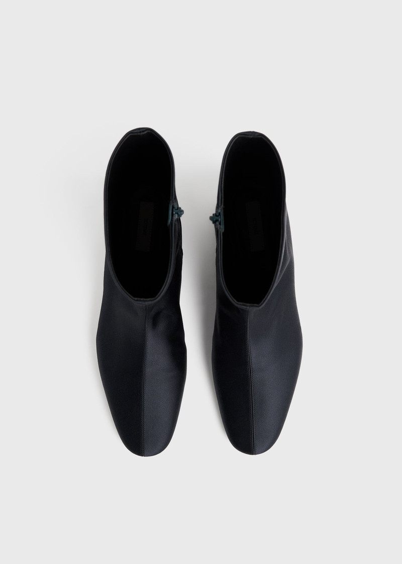Satin ankle boots navy 4