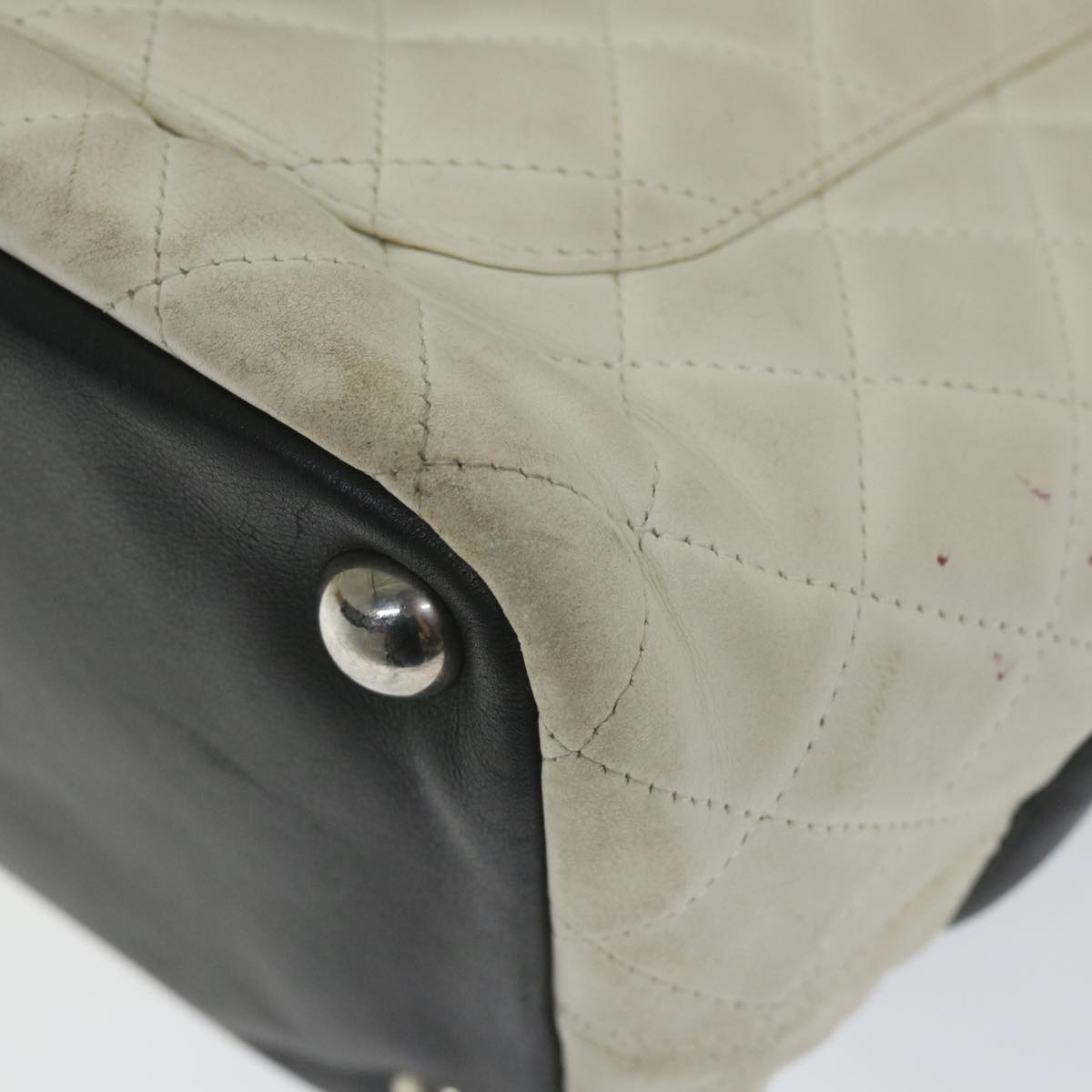 CHANEL Cambon Line Tote Bag Leather White CC - 14
