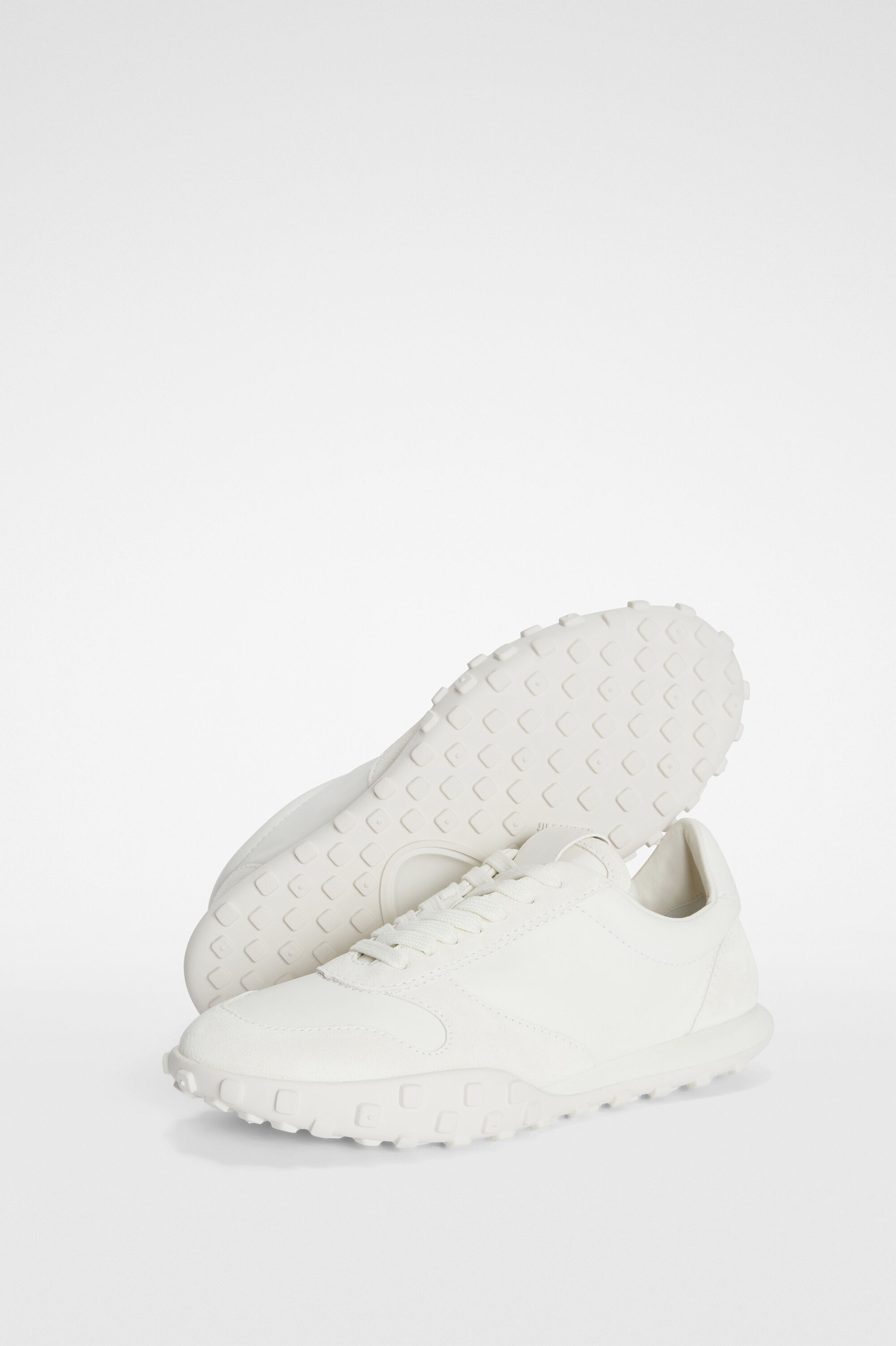 Moon Sneaker - 2