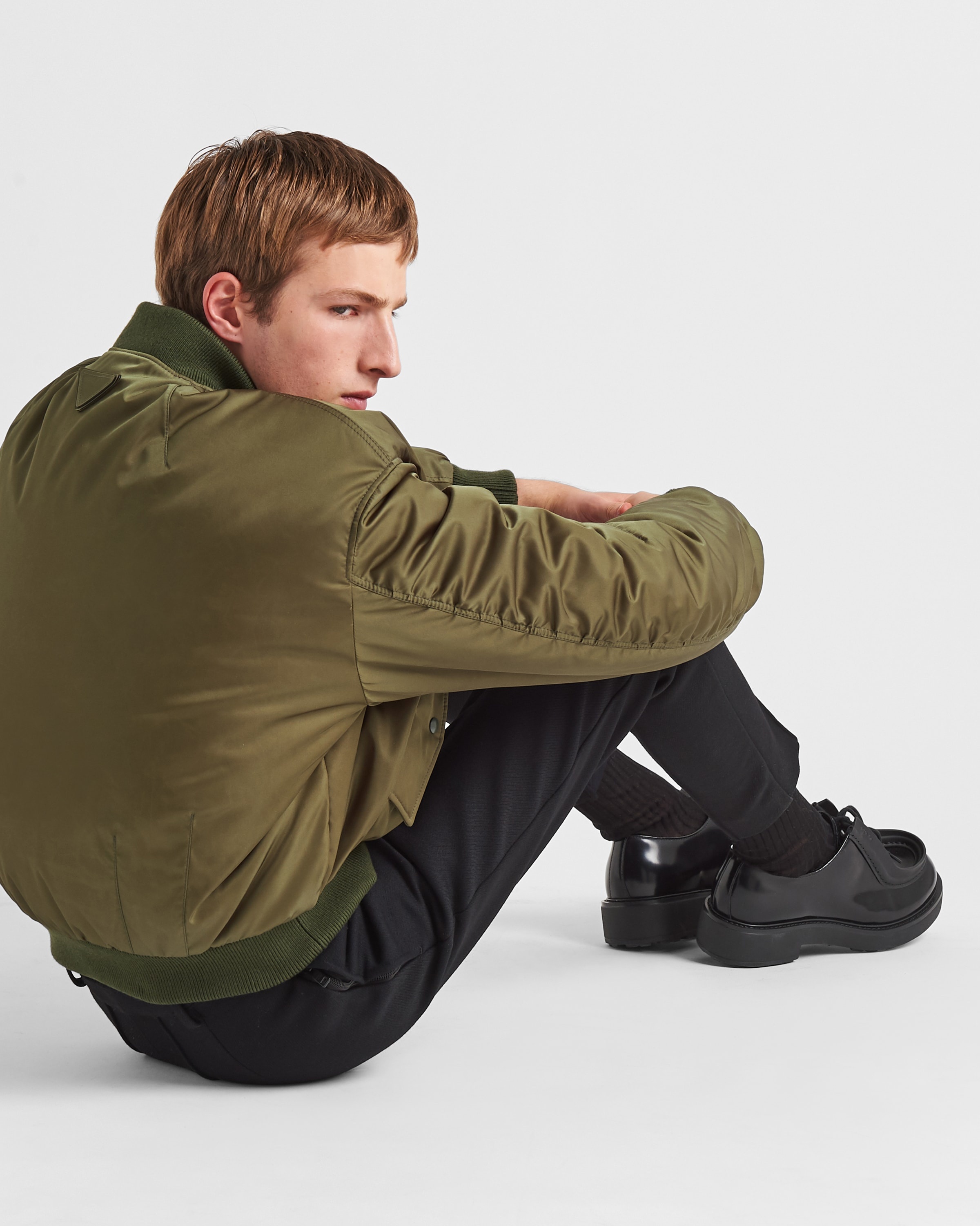 Cropped Re-Nylon down jacket - 6