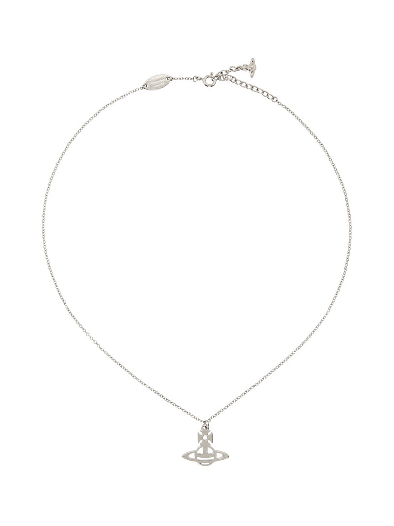 Silver Lucy Pendant Necklace 1