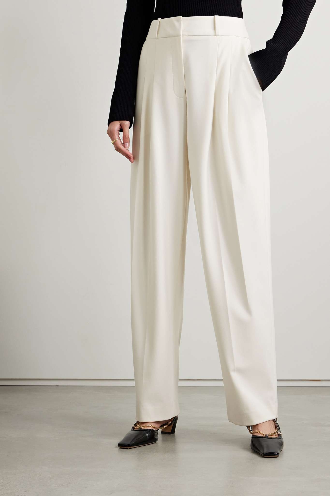 Lagarde pleated crepe wide-leg pants - 3