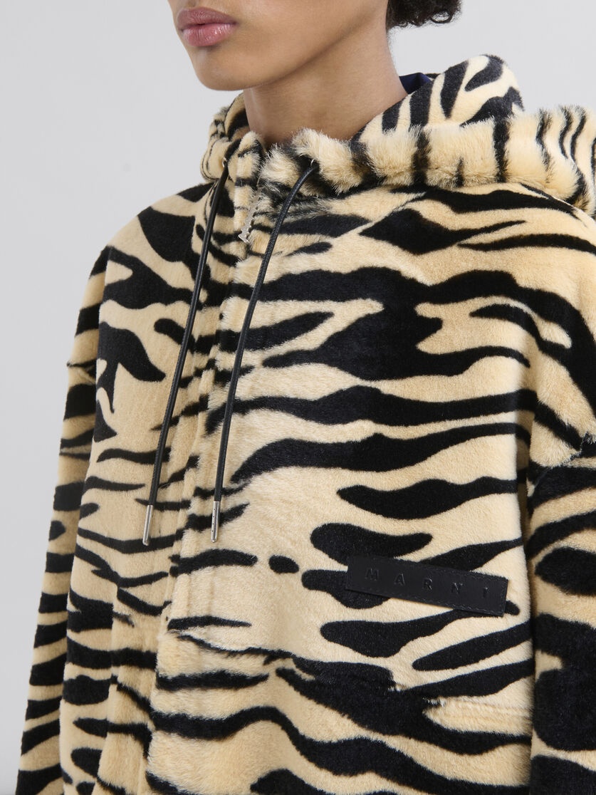 SHEARLING TIGER PRINT HOODIE - 4