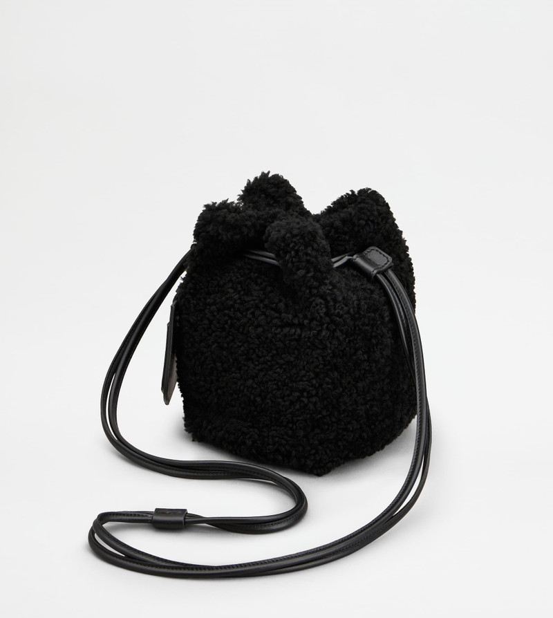 BUCKET BAG IN SHEARLING MICRO - BLACK 6