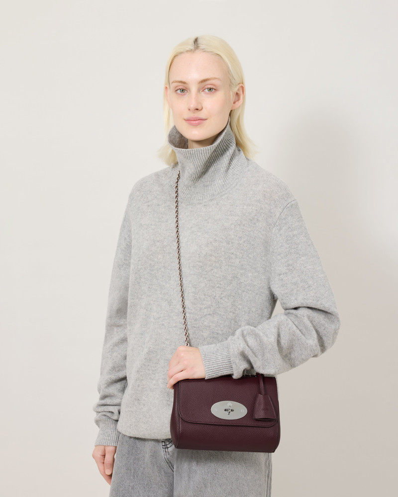 Mulberry Lily
Black Cherry Small Classic Grain outlook