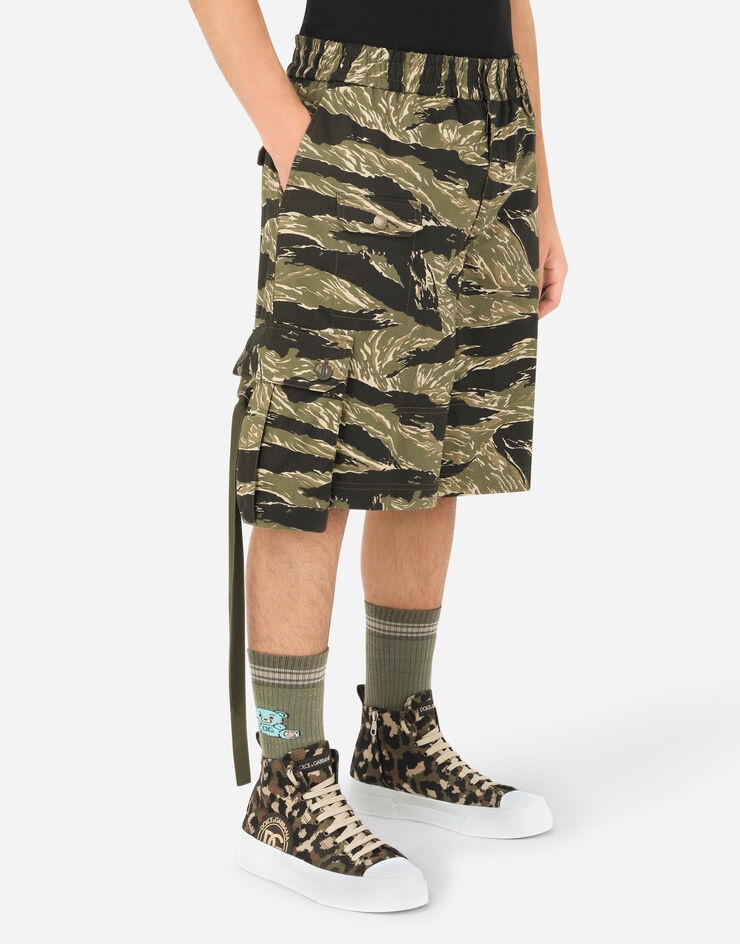 Cotton shorts with camouflage print - 4