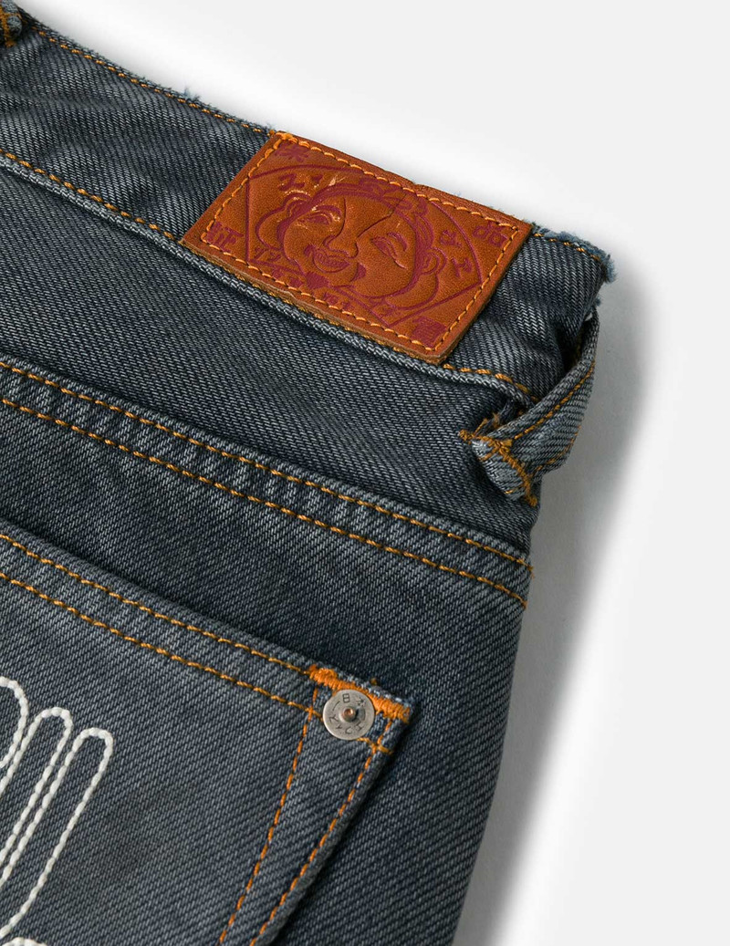 Multi-Pocket with Multi Logos Embroidery Cropped Jeans 10