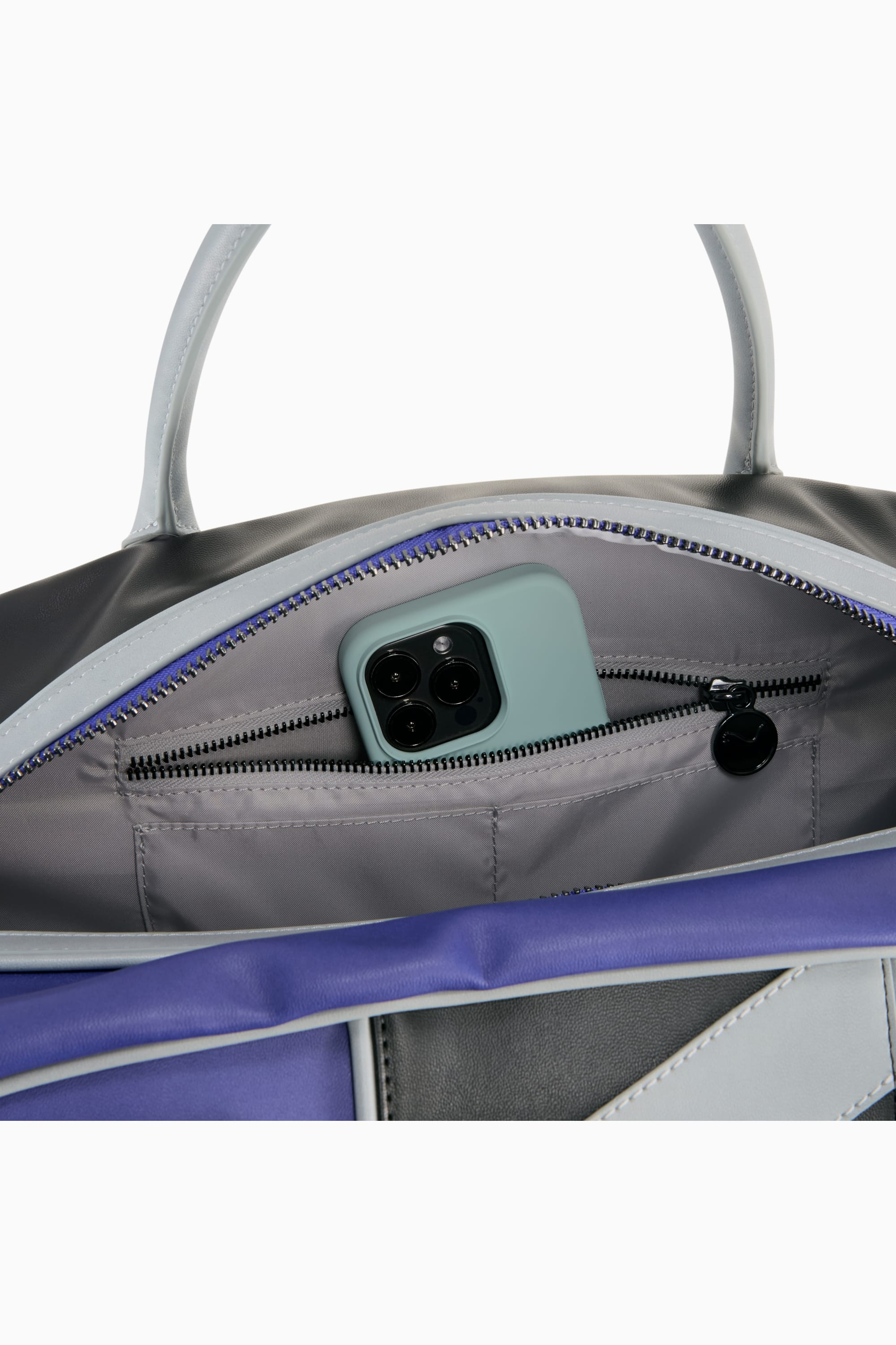 PUMA x KIDSUPER Grip Bag - 8