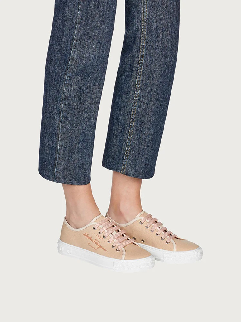 FERRAGAMO LOW CUT SNEAKER outlook