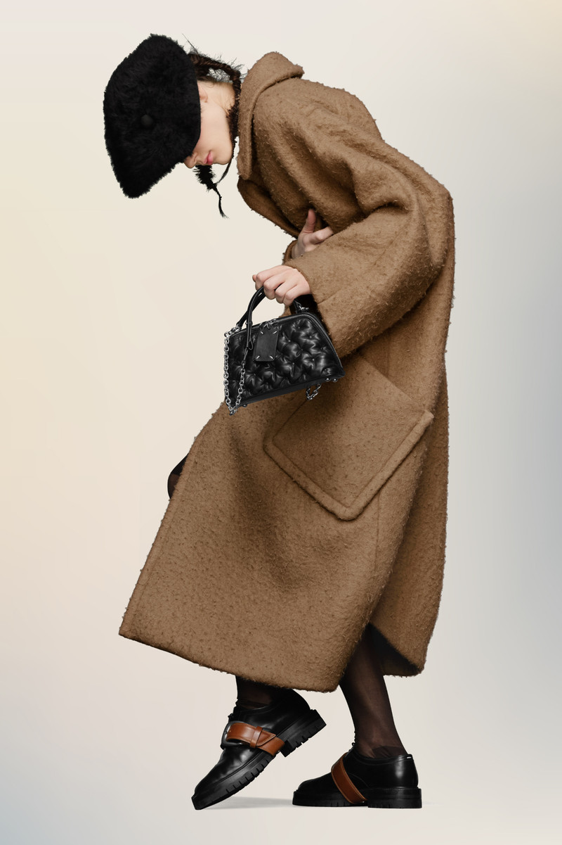 Glam Slam Trapezoid Bag 8