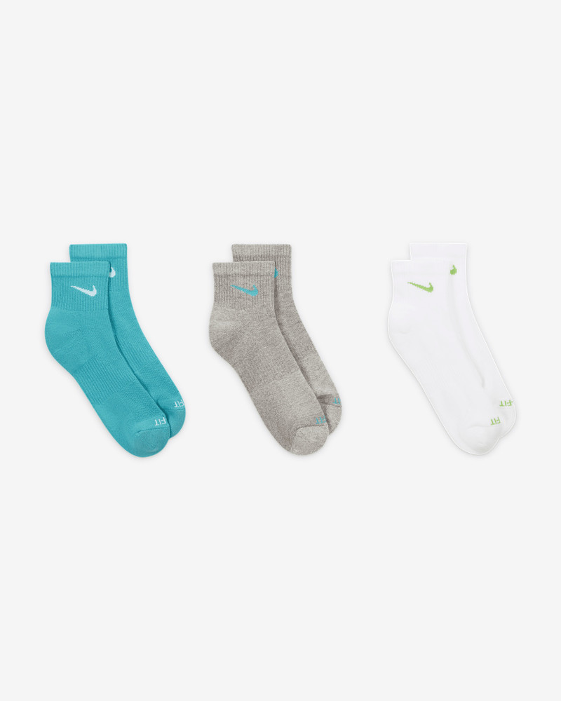 Nike Everyday Plus Cushioned Training Ankle Socks (3 Pairs) 3