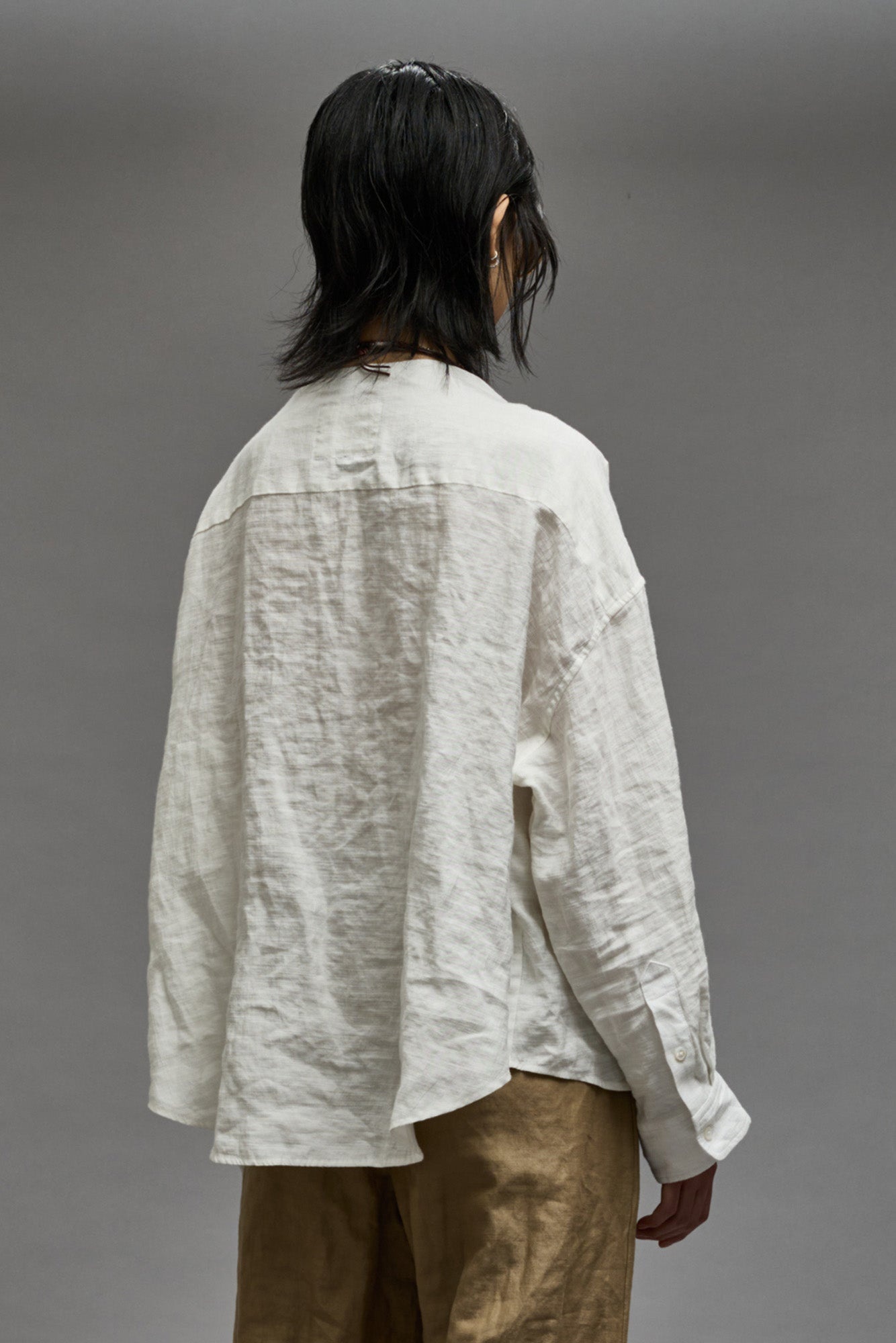 TWISTED NECK SHIRT - WHITE - 6
