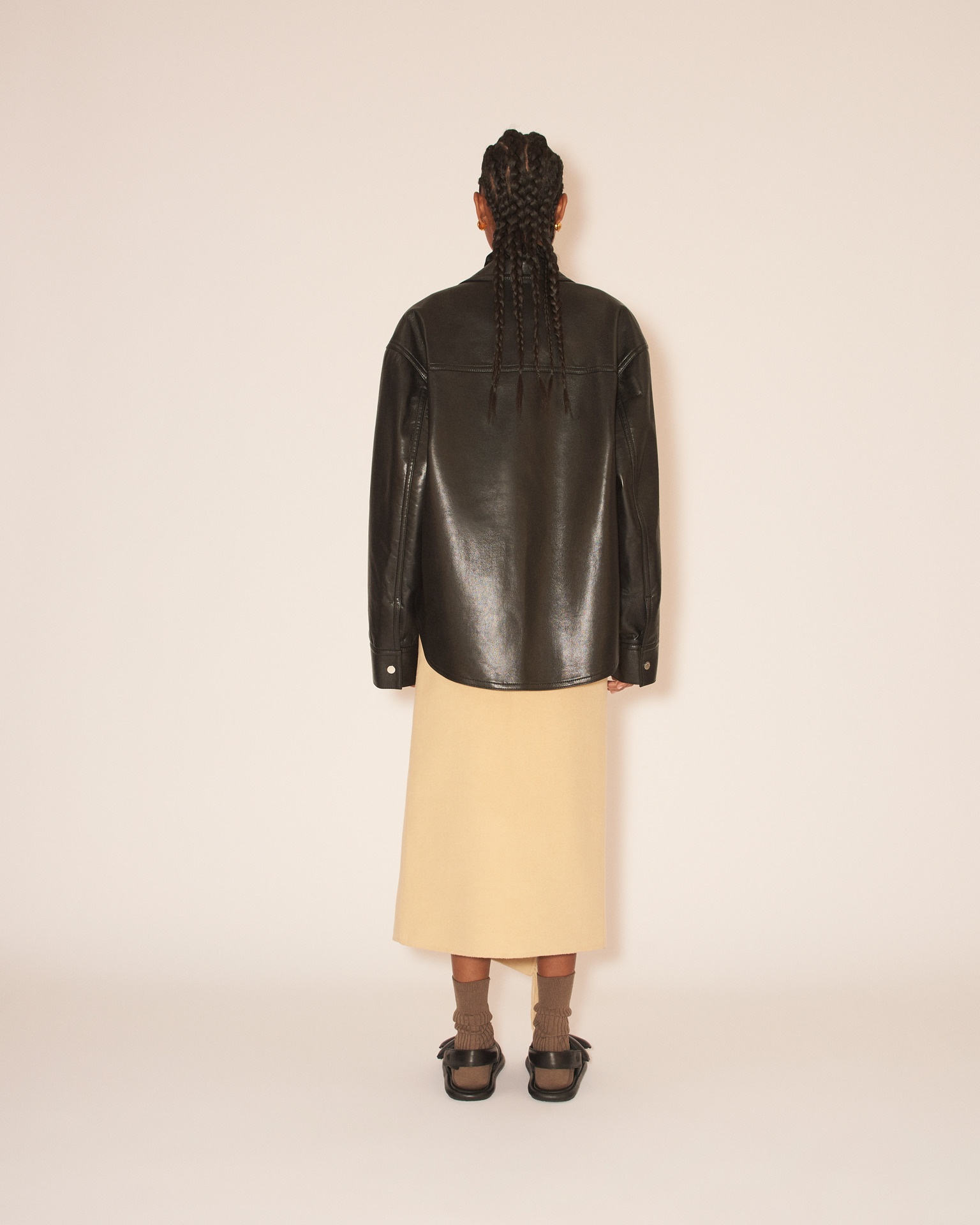 KIORA - Regenerated leather overshirt with contrast knitted collar - Black - 5