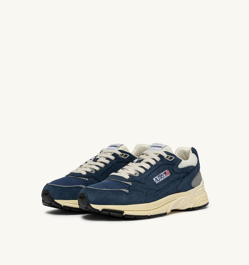 AUTRY HYPERWAY SNEAKERS IN ENSIGN BLUE AND SILVER-TONE SUEDE AND MESH outlook