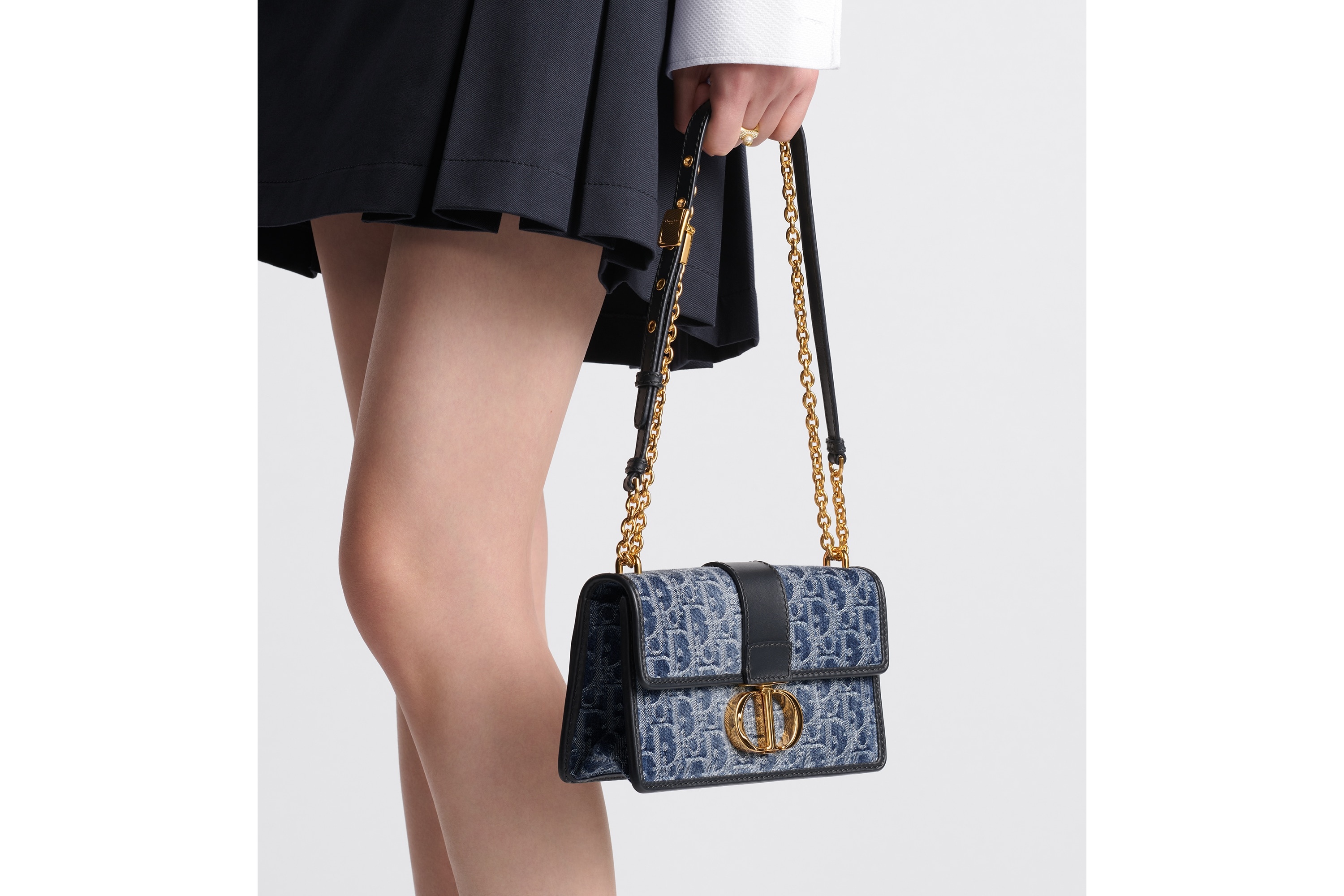 30 Montaigne East-West Bag with Chain - 3