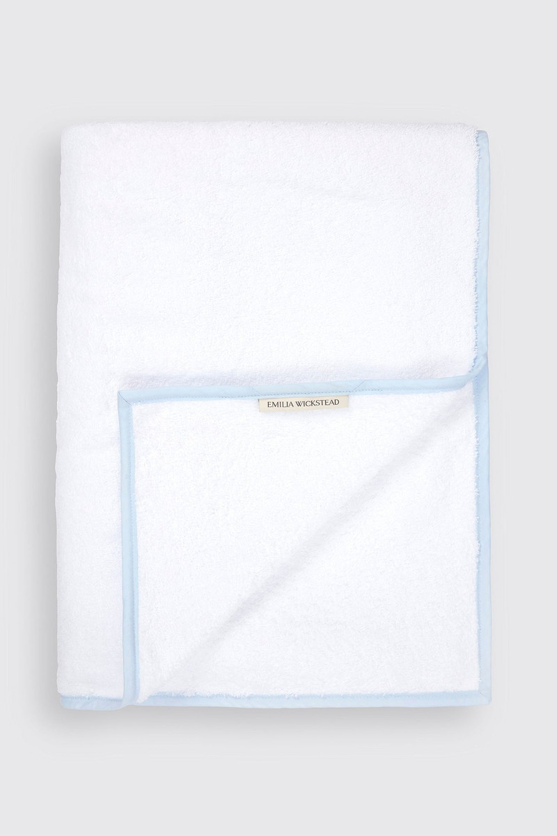 Tuscany Face Cloth in White & Blue Spunga Towelling 1