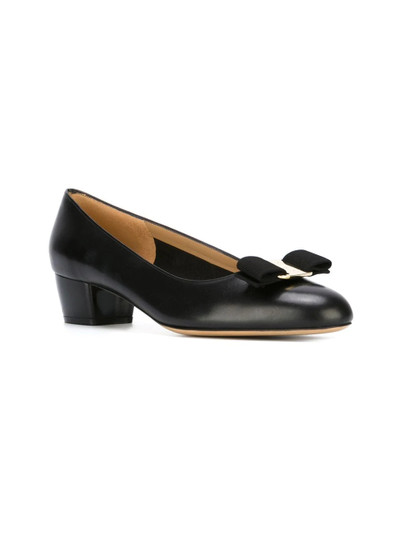 Salvatore Ferragamo 'Vara' pumps outlook