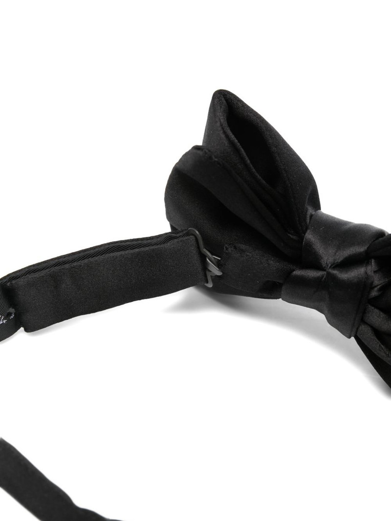 TOM FORD silk bow tie outlook