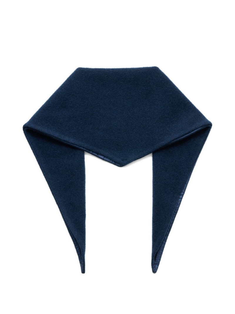 triangle virgin wool scarf 1