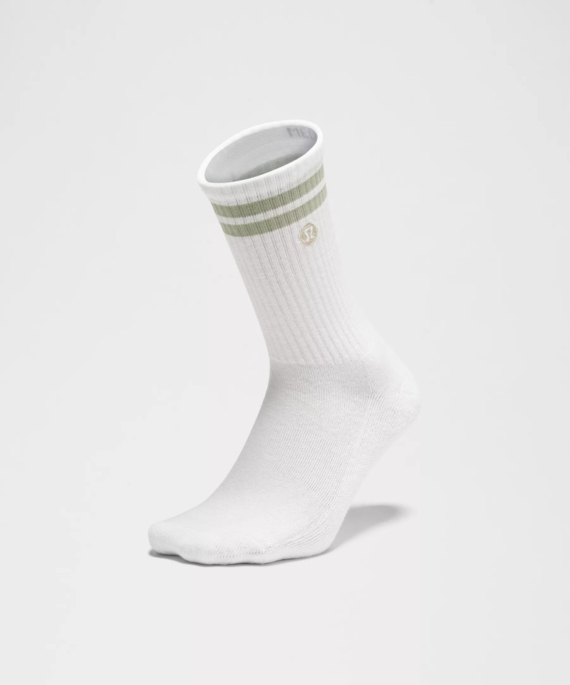 Unisex Daily Essential Crew Socks *Stripe 3