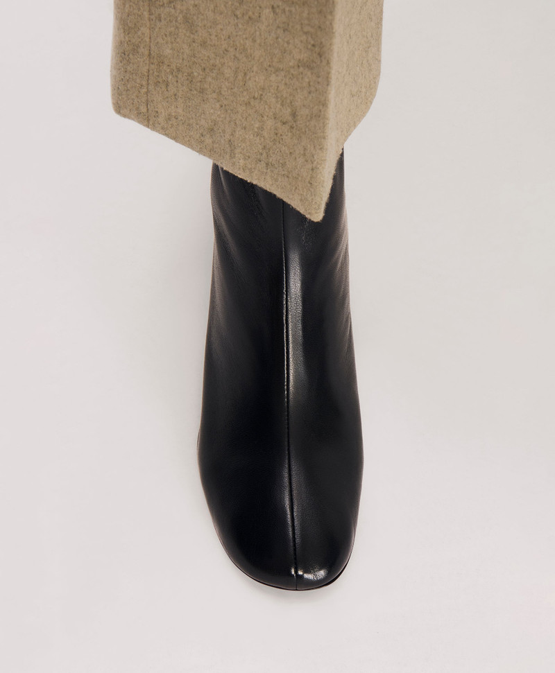 GLOVE BOOT 3