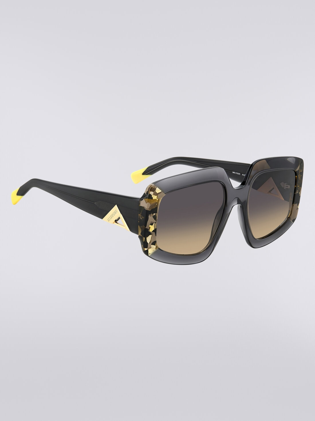Squared sunglasses with triangle shaped metal trim - 3