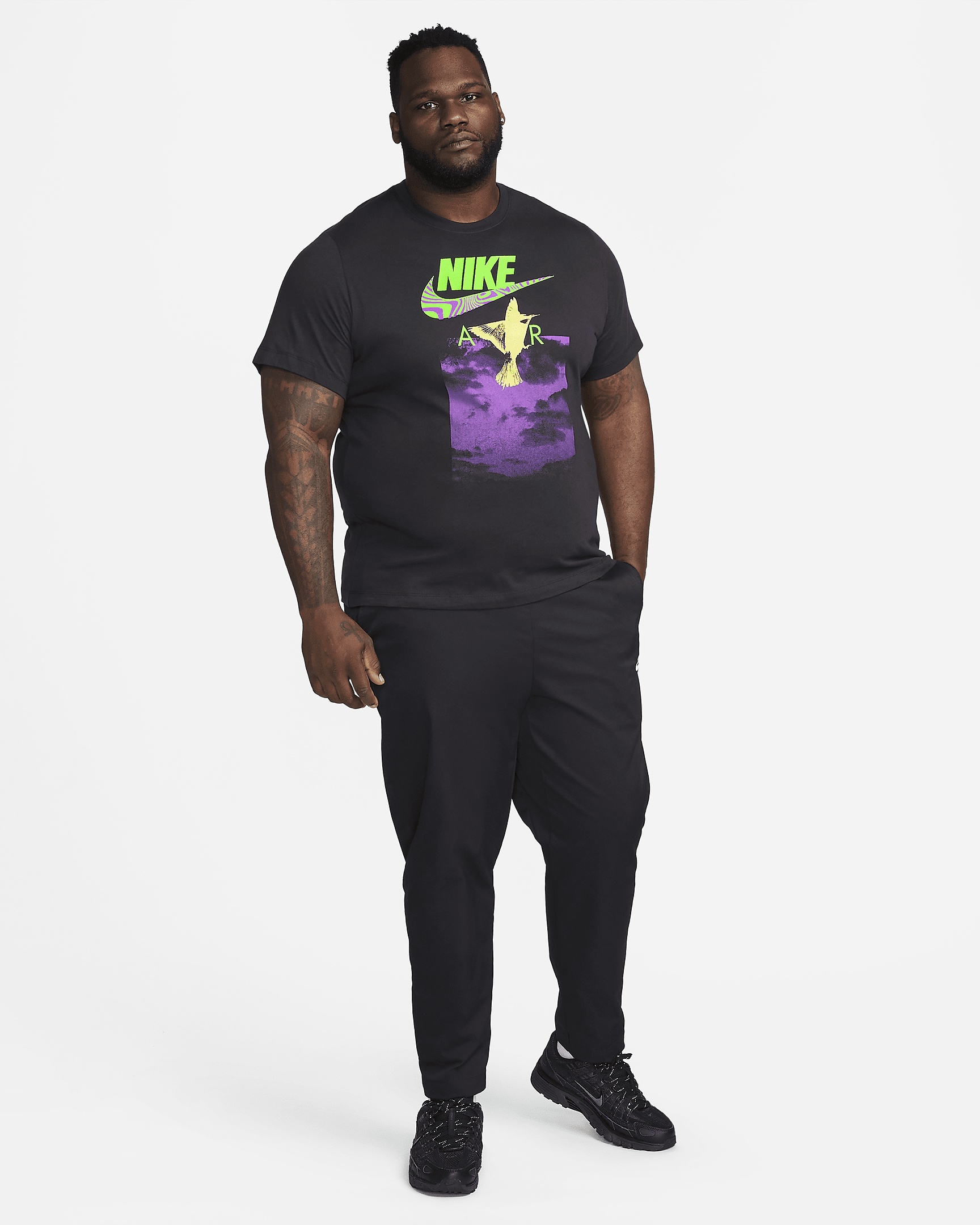 Nike Sportswear Men's T-Shirt - 9